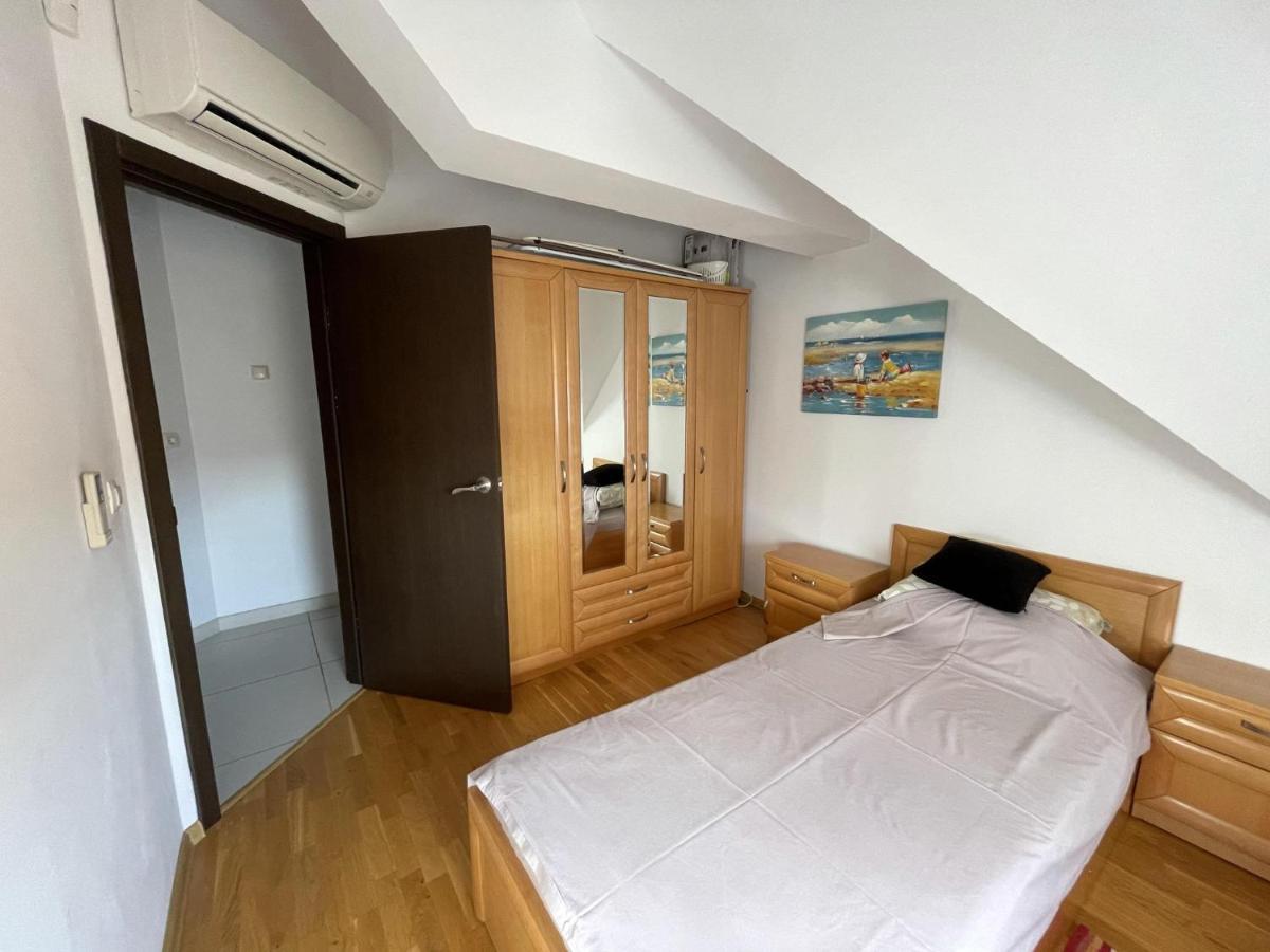 Stunning 2-Bed Apartment In Sea Resort Varna セインツ・コンスタンティン＆ヘレナ エクステリア 写真