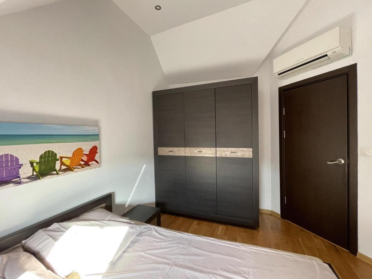 Stunning 2-Bed Apartment In Sea Resort Varna セインツ・コンスタンティン＆ヘレナ エクステリア 写真